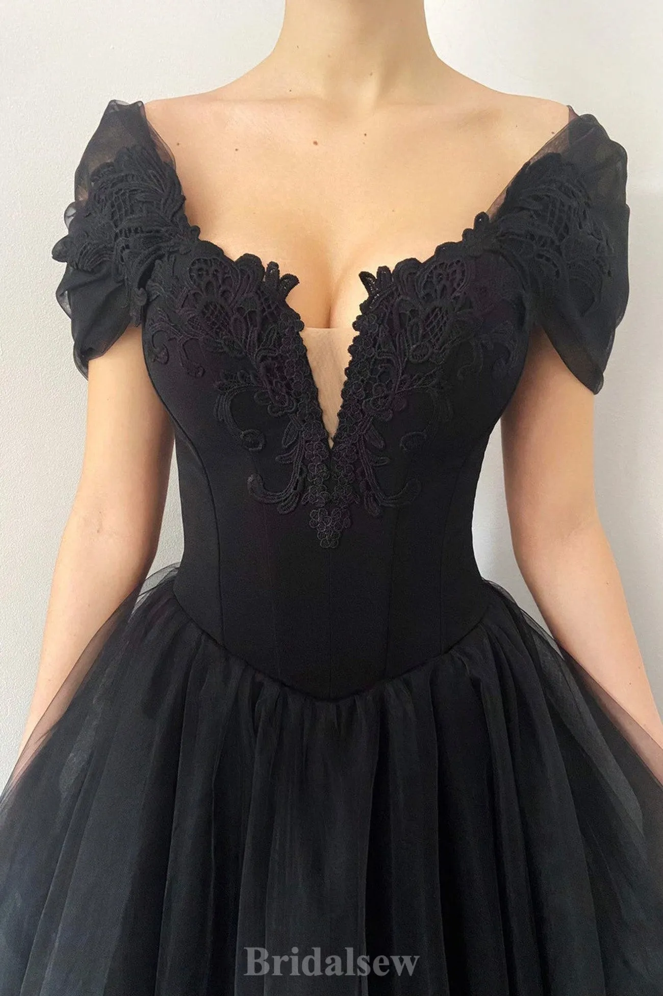 A-line Black Cap Sleeves Tulle Modest Princess Long Women Evening Prom Dresses PD736