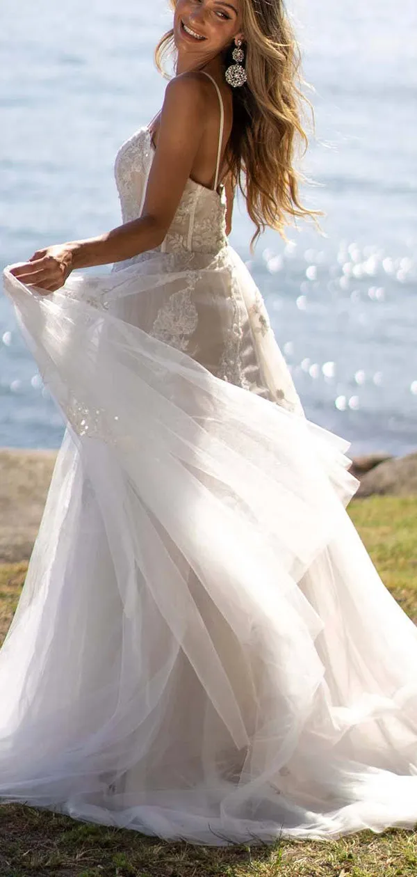 A-line Unique Design Beach Vintage Garden Long Wedding Dresses WD129