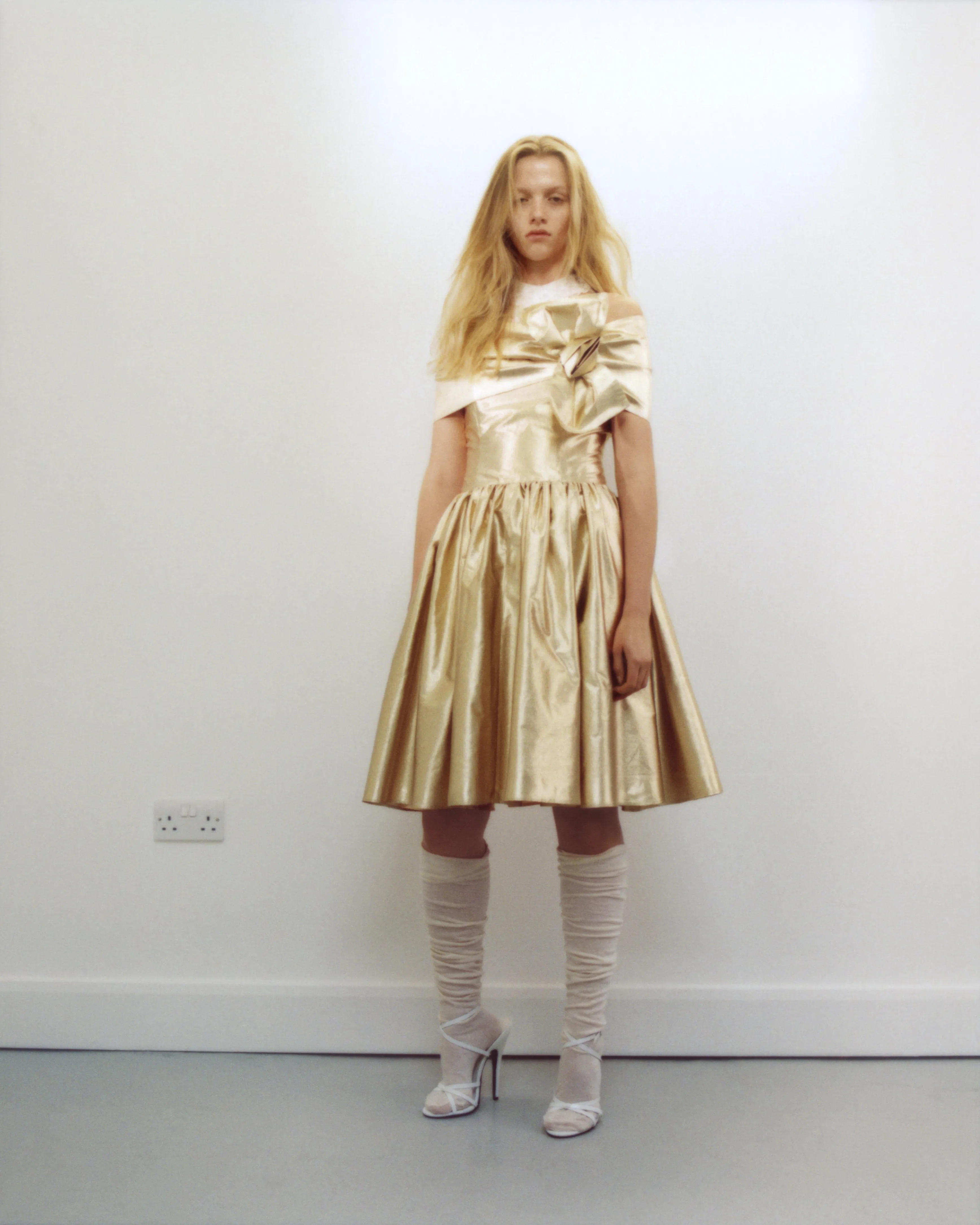 Big Ribbon Dress / Gold