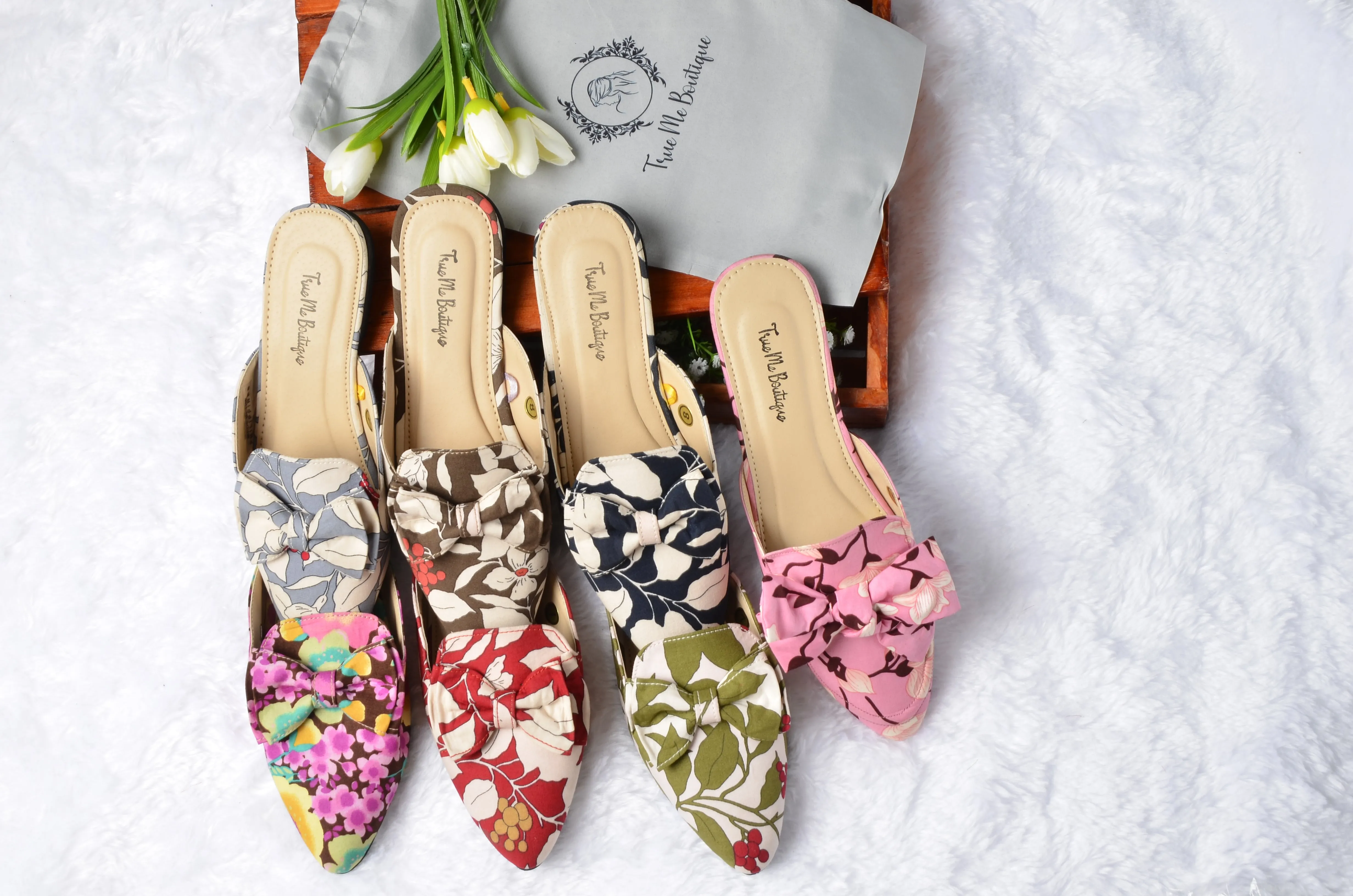 Flower Sandals with Tie